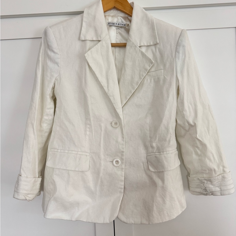 Alice + Olivia white Blazer Women’s small